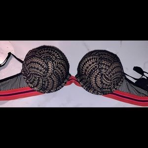 Victoria’s Secret Bombshell Plunge Bra